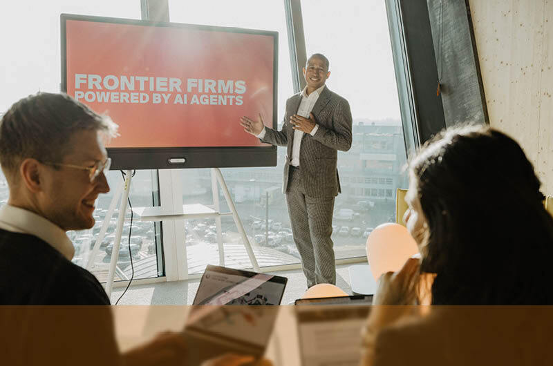 KI in Aktion und Use Cases, die wirklich funktionieren. Sanche und Jannik werden in diesem Webinar mehr über Frontier Unternehmen erzählen.